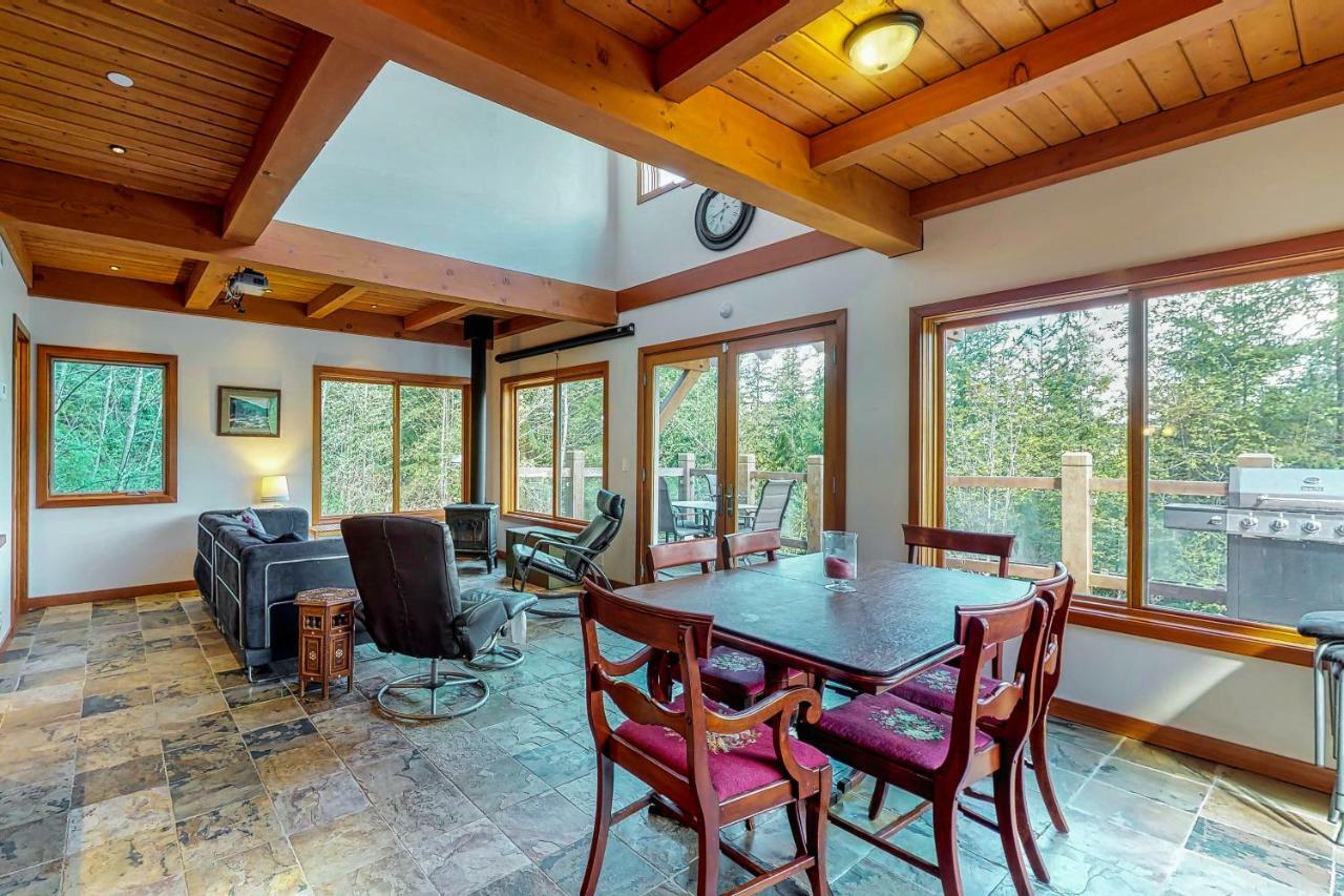 Woodland Hideaway In The Hills Villa Lake Stevens Dış mekan fotoğraf
