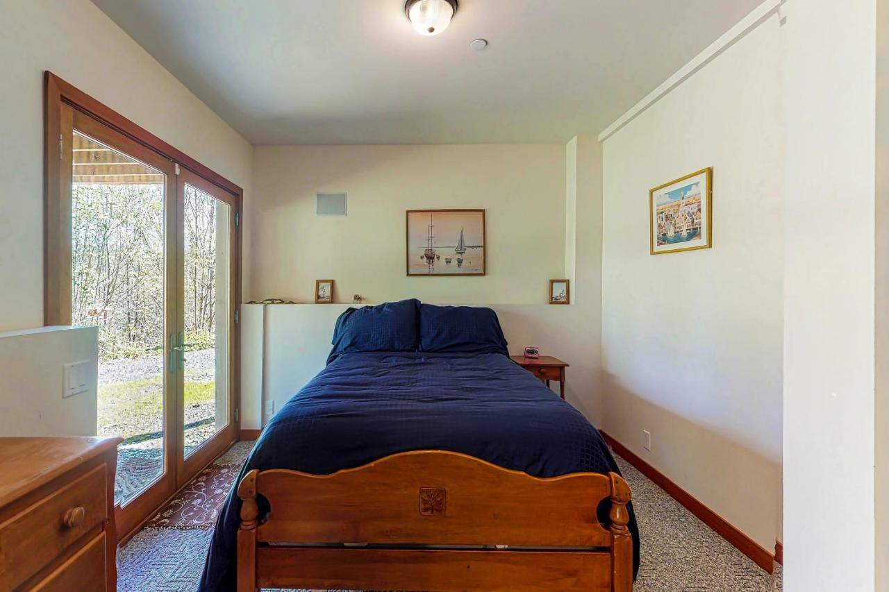 Woodland Hideaway In The Hills Villa Lake Stevens Dış mekan fotoğraf